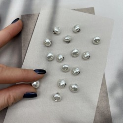 Пуговицы блузочные глянцевый жемчуг на ножке со стразами, 9 мм