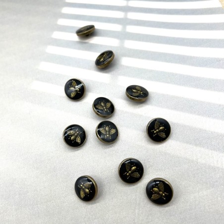 Пуговицы рубашечные на ножке, чёрная эмаль с мухой, 14 мм