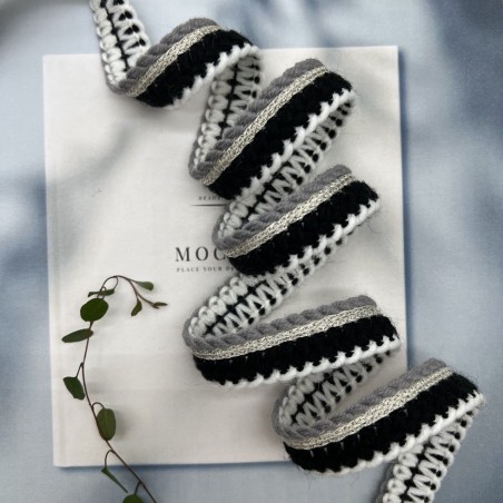 Тесьма текстильная из мягких нитей с серебристым люрексом, 2 см