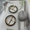 Пряжка металлическая круглая с пластиковыми вставками, 3.5 см
