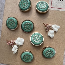 Пуговицы металлические, со светлой изумрудной эмалью, 25 мм