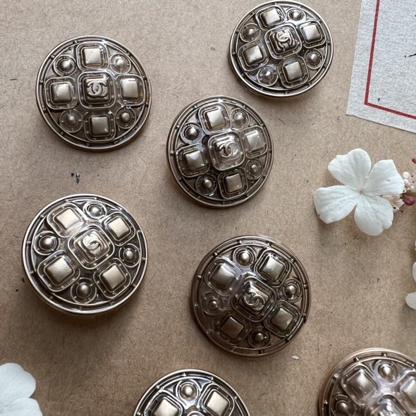 Пуговицы металлические матовое золото с логотипом, 23 мм