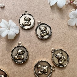 Подвеска с медвежонком матовое золото,15 мм