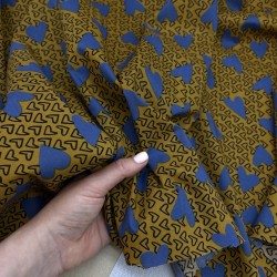 Ткань хлопок хаки с принтом сердечки на горчичном фоне 