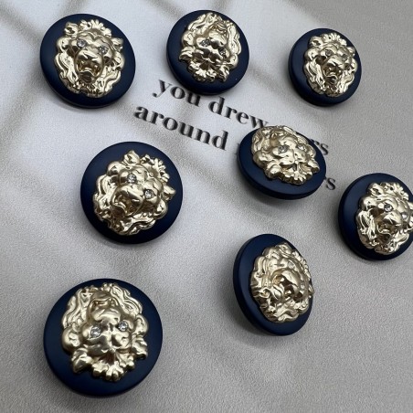 Пуговицы пластик темно-синие с золотистыми львами, 23 мм