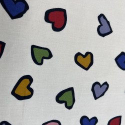 Хлопок с принтом сердечки на молочном фоне