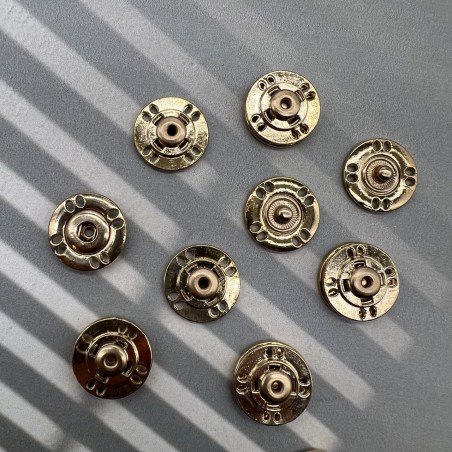 Кнопки пришивные, золотистый металл, 18 мм