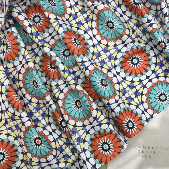 Ткань хлопок с ярким геометрическим принтом