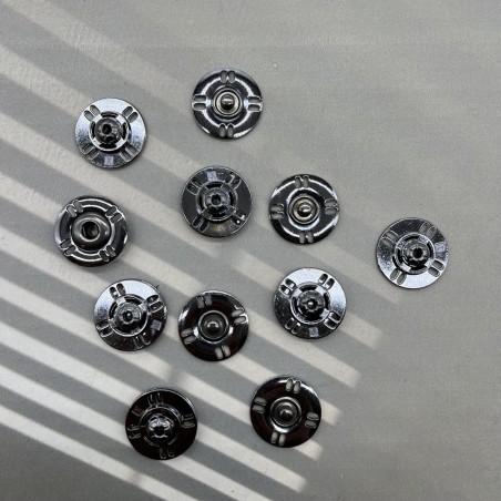Кнопки пришивные, металл темное серебро, 23 мм
