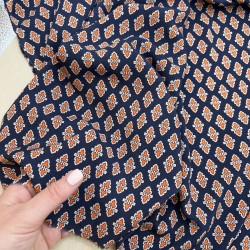 Ткань вискоза летняя с геометрическим принтом на синем фоне