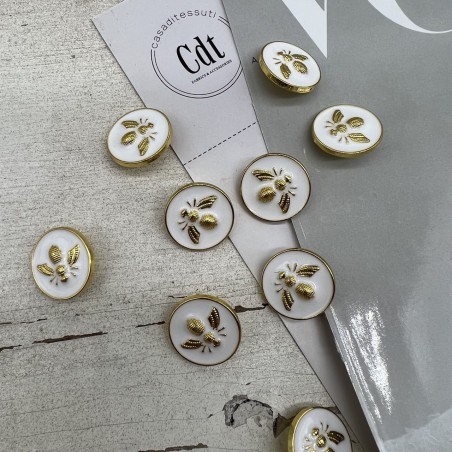 Пуговицы белые с золотистой мухой, 18 мм