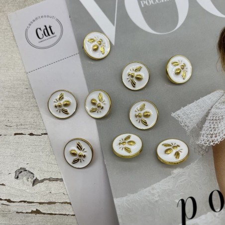 Пуговицы белые с золотистой мухой, 18 мм