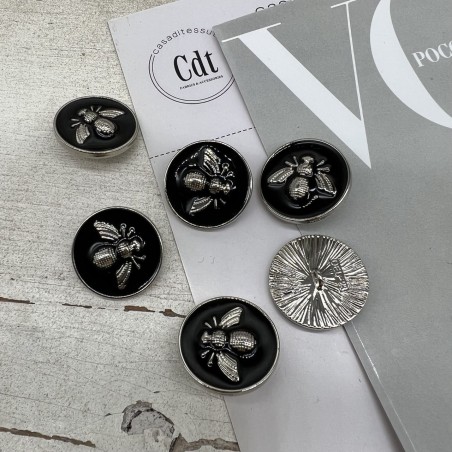 Пуговицы чёрные с серебристой мухой, 23 мм