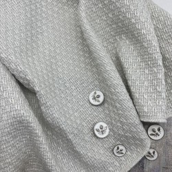 Твид однотонный классический неотбеленный белый с блестящей нитью в тон