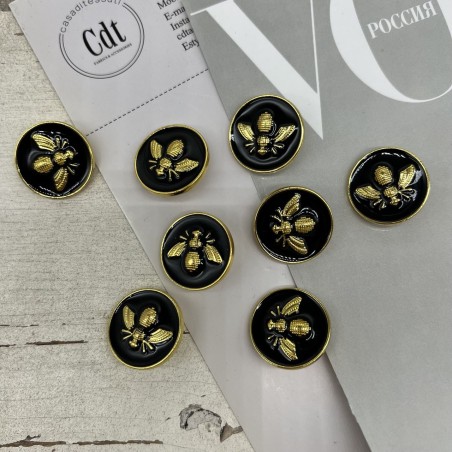 Пуговицы чёрные с золотистой мухой, 23 мм