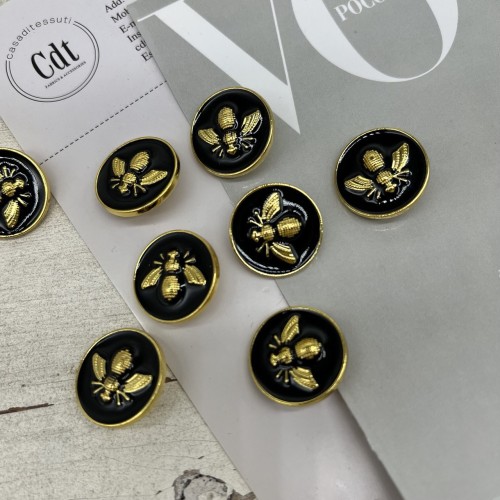 Пуговицы чёрные с золотистой мухой, 23 мм 2