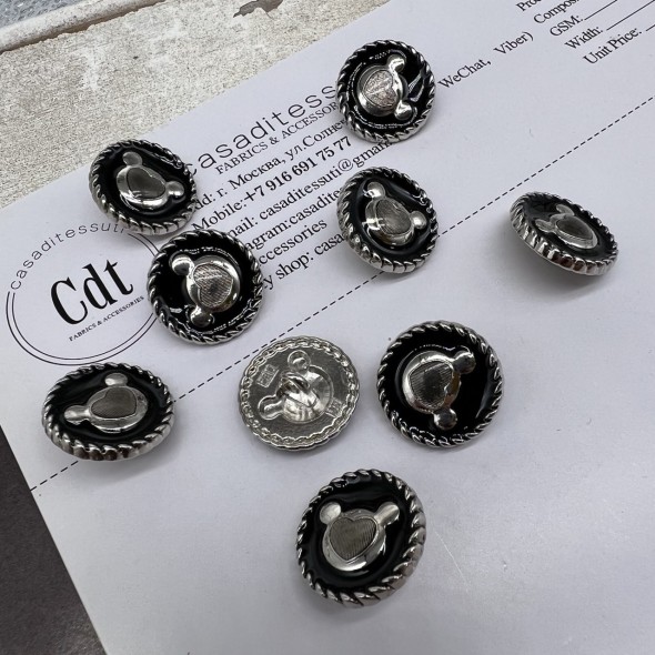 Пуговицы чёрные с матовыми серебристыми медвежатами, 18 мм