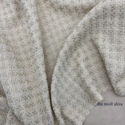 Твид молочный с матовой золотистой нитью