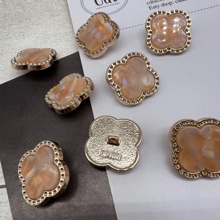 Пуговицы в форме клевера, золотистый металл с перламутровой персиковой вставкой, 23 мм