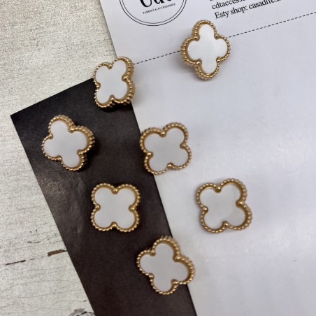 Пуговицы в форме клевера, золотистый металл с белой вставкой, 21 мм