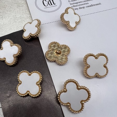 Пуговицы в форме клевера, золотистый металл с белой вставкой, 21 мм