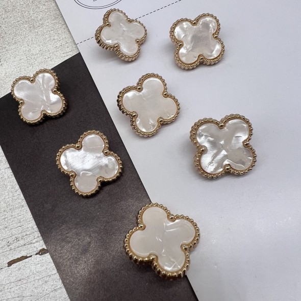 Пуговицы в форме клевера, золотистый металл перламутровой вставкой, 21 мм