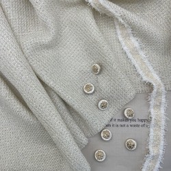 Твид меланжевый молочный с золотистыми нитями и мелкими пайетками