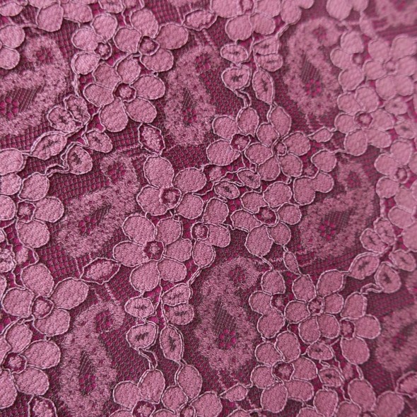 Ткань кружево непрозрачное на трикотажной основе