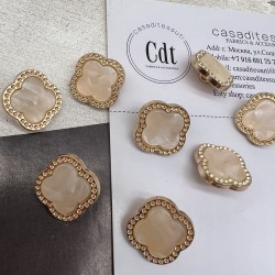 Пуговицы в форме клевера, золотистый металл с бежевой вставкой, 21 мм