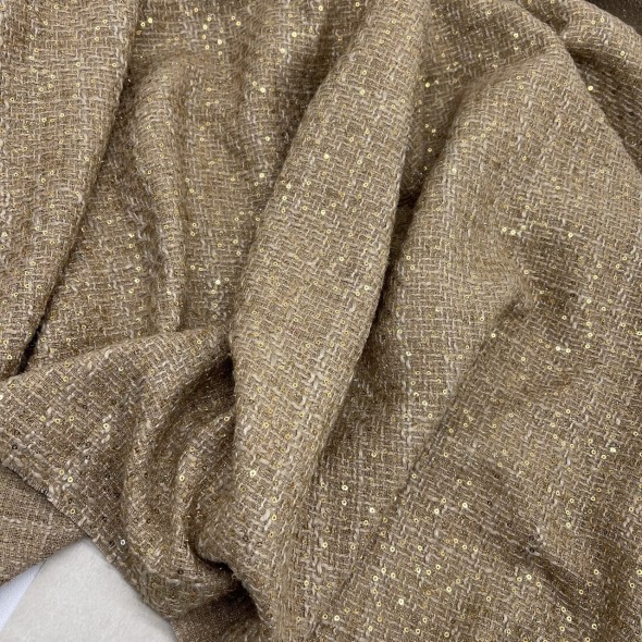 Твид бежевый однотонный с блестящей нитью в тон и пайетками