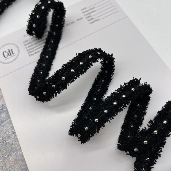 Тесьма текстильная чёрная с бахромой и металлическим декором, 12 мм