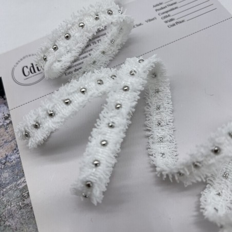 Тесьма текстильная белая с бахромой и металлическим декором, 12 мм