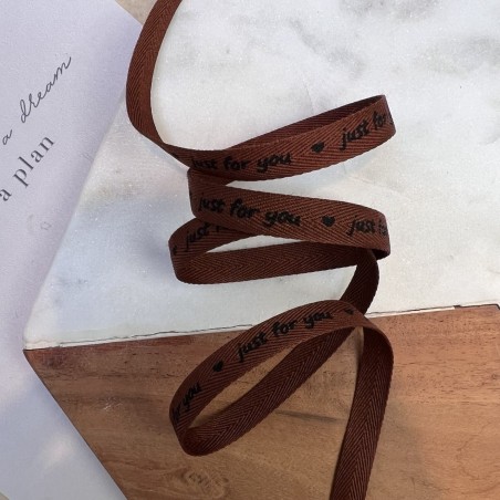 Тесьма репсовая хлопковая коричневая с принтом, 10 мм