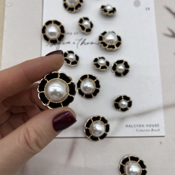 Пуговицы золотистые с бархатной лентой, 25 мм