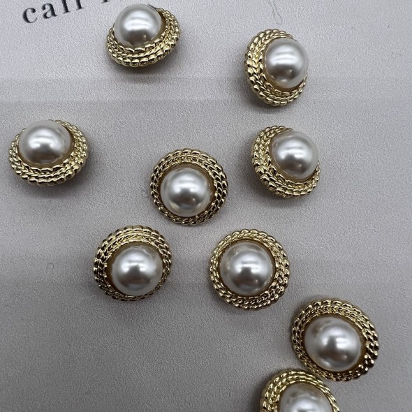 Пуговицы золотистые с жемчугом, 18 мм