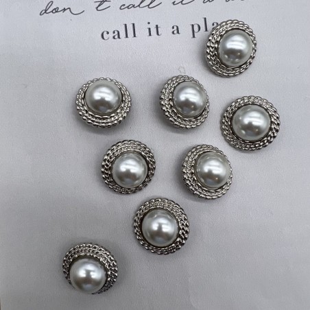 Пуговицы серебристые с жемчугом, 25 мм