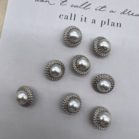 Пуговицы серебристые с жемчугом, 18 мм